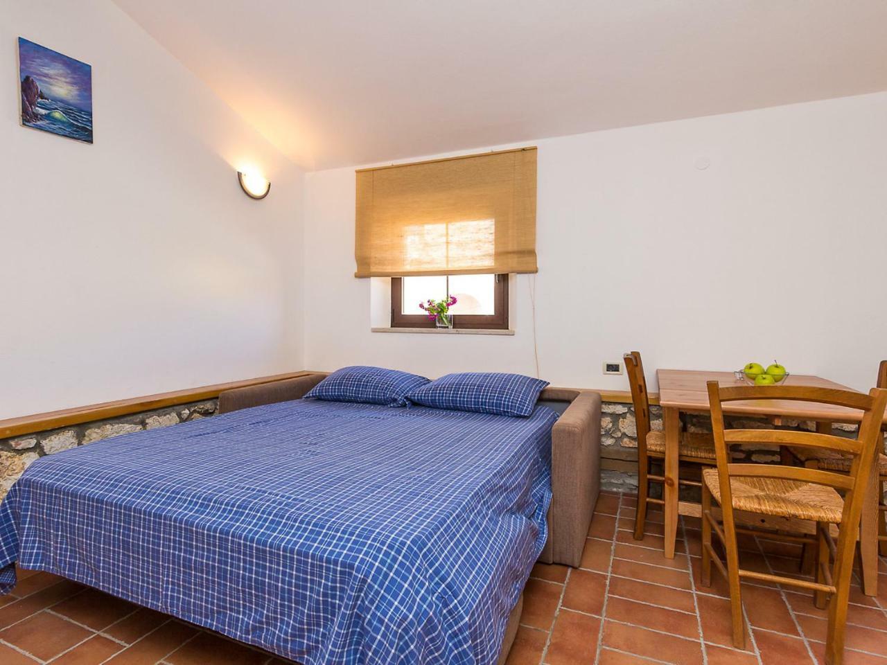 Mauro 2.2 * Pula